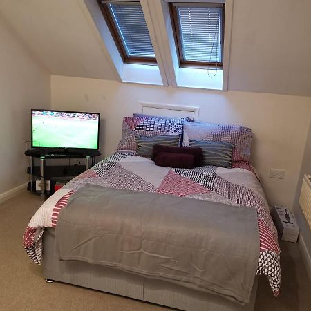Unique Studio I - Private Studio With Ensuite Maidstone Exteriör bild